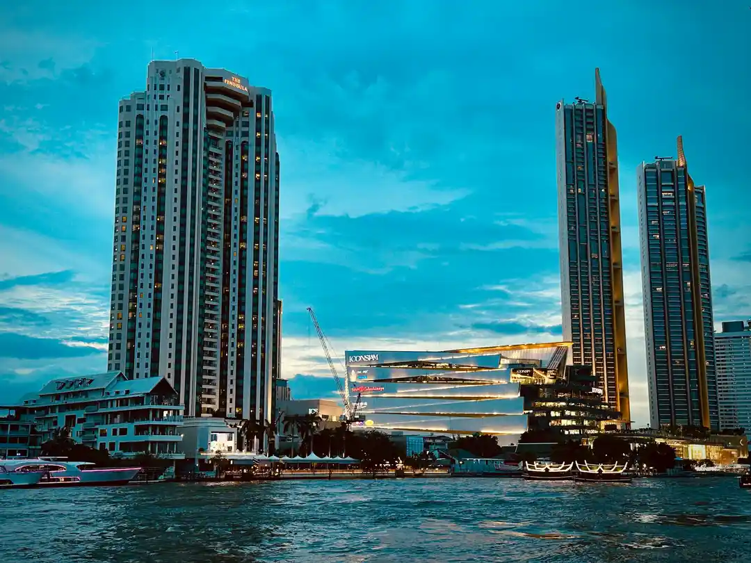 Rooftop restaurants and bars in Bangkok photo 3
