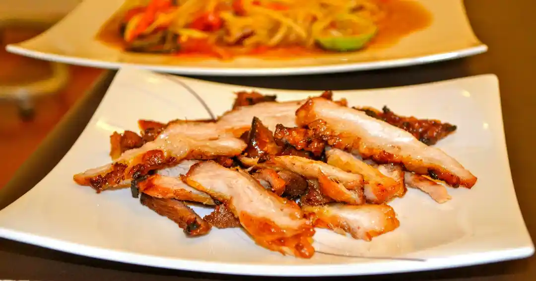 Street oyster stall, som tam papaya salad, and grilled pork photo 3