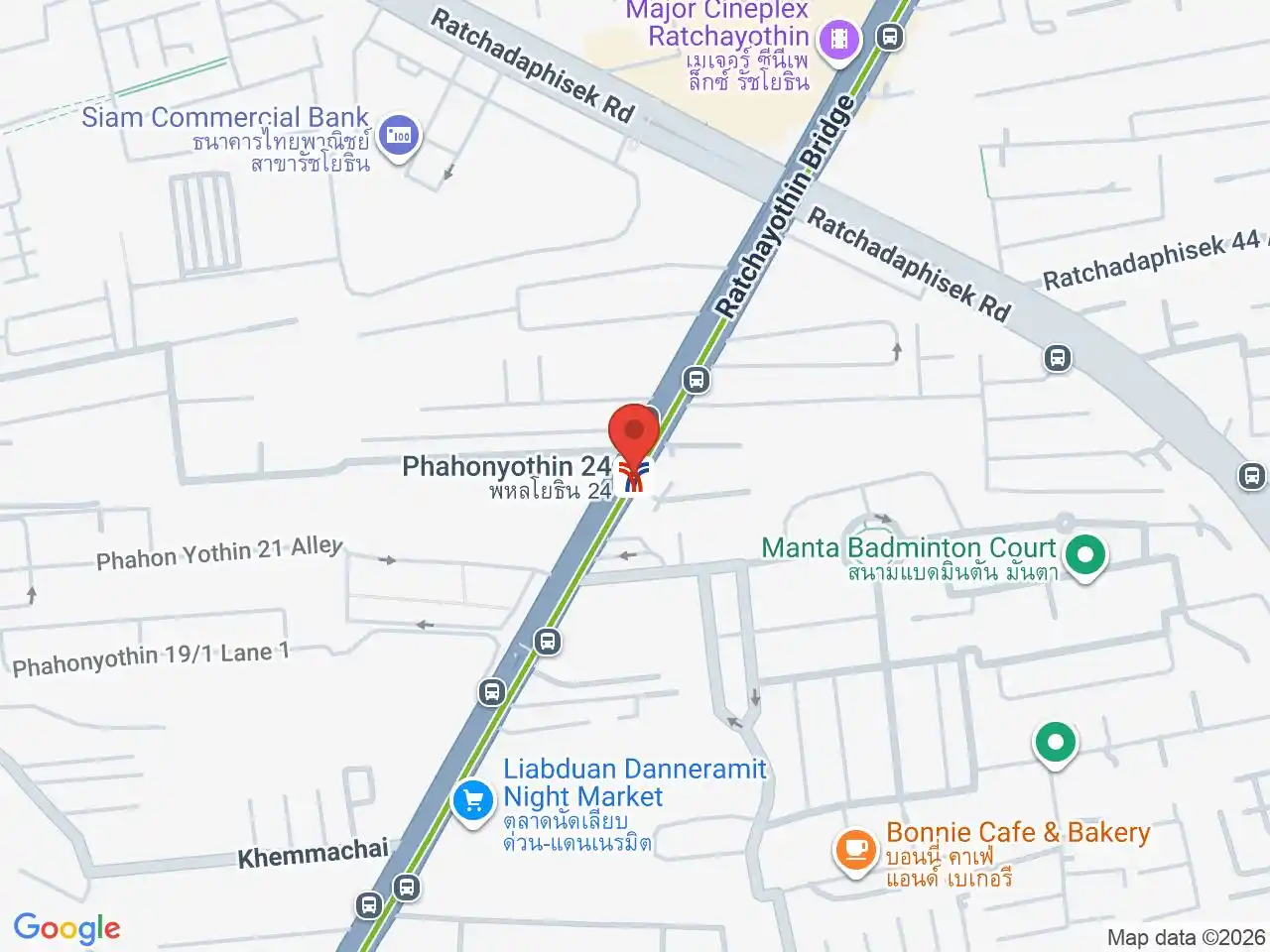 Map showing the location of Phahon Yothin 24 station