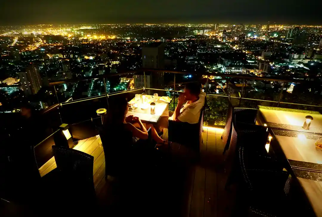 Rooftop restaurants and bars in Bangkok photo 2