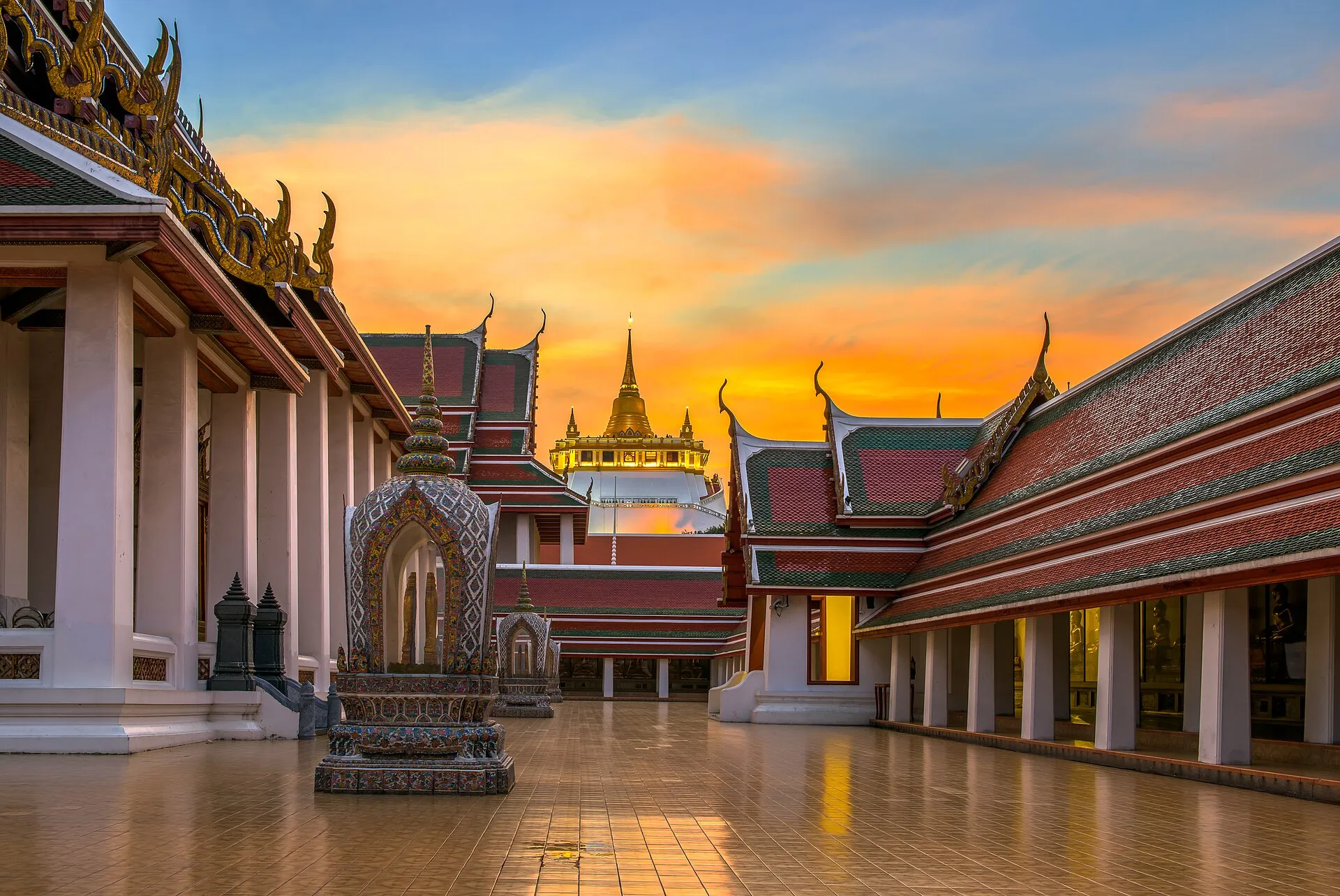 Wat Saket